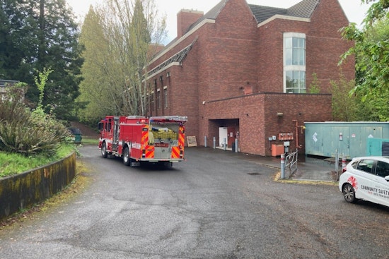 Nitrogen Tank Scare Empties Reed College Building In Woodstock