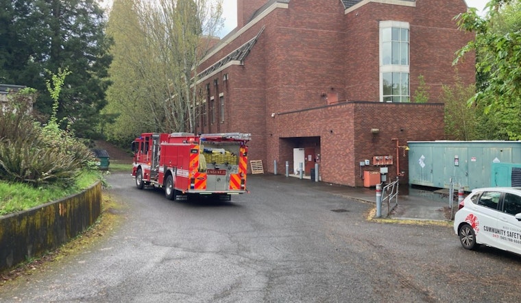 Nitrogen Tank Scare Empties Reed College Building In Woodstock