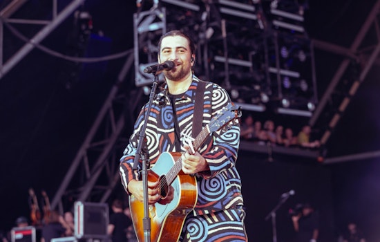 Noah Kahan’s Fenway Fairy Tale: Folk Star Channels Drew Barrymore In Four-Night Sellout