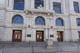 NOLA Lawyer Lon Burns Busted For Bogus Divorce, Booted From Bar For Good