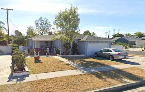 Northridge Night Blaze Swarms Sunburst Street Home With Fire Crews
