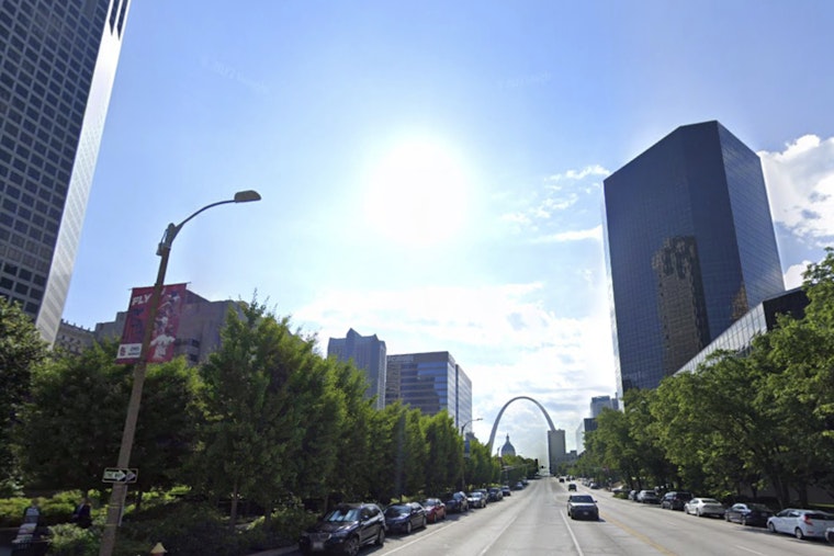 Northwest Chill Whips St. Louis While the Sun Steals the Show
