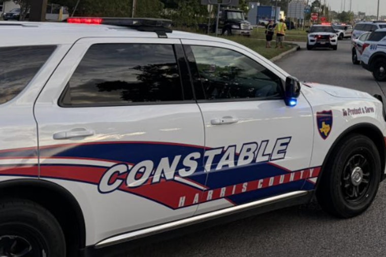 Northwest Houston Driver Ditches Car, Vanishes Into Night After Chase