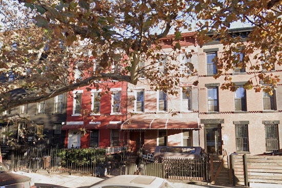 Ocean Hill Double Shooting Leaves Two Hurt As Gunman In Black Vanishes On Rockaway