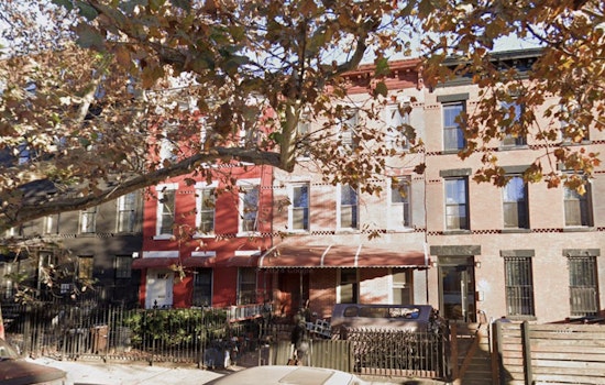 Ocean Hill Double Shooting Leaves Two Hurt As Gunman In Black Vanishes On Rockaway