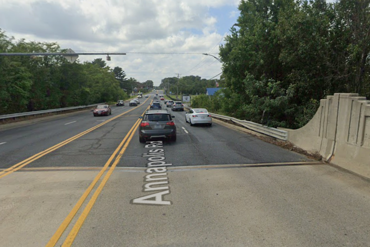Odenton Verizon Stickup: Cops Hunt Gunman Who Hit Store At Dinnertime