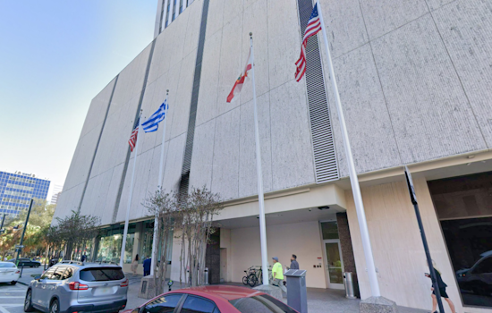 Orlando High Roller Gets 6 Years for $500K Pandemic Jobless Scam