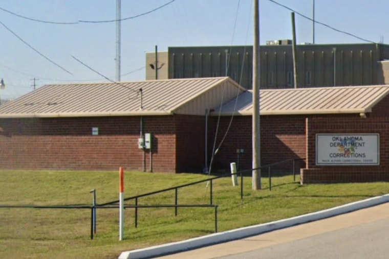 Overflowing Toilets Put Oklahoma Prison Back In Court Fight