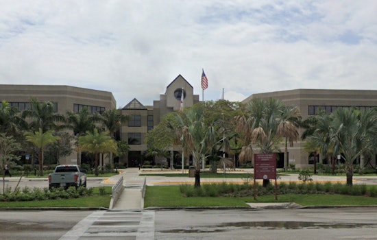Palm Beach Teachers Rage As Board Schedules Midday Pay Hearing
