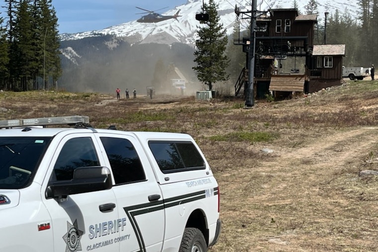 Panic on the Mountain: Chairlift Mishap at Mt. Hood Ski Bowl East Injures Two