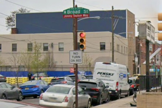 Philly Car Wash Turns Chaotic As Driver Hits Man And Speeds Off