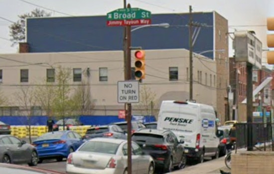 Philly Car Wash Turns Chaotic As Driver Hits Man And Speeds Off