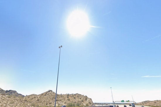 Phoenix Skies Stay Crystal Clear As Desert Winds And Weekend Heat Move In
