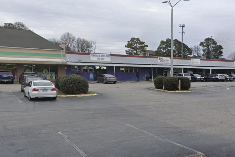 Poole Road Smoke Shop Brawl Leaves Raleigh Woman Pistol-Whipped, Bullet-Grazed