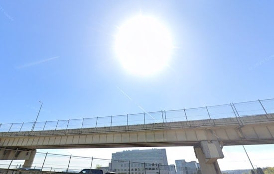 Portland Patio Rush As Early Heat Tease Puts 90 Degrees Within Reach