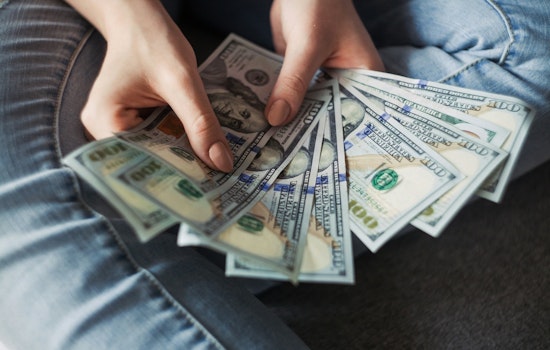 Portland Paychecks Pop As Oregon Minimum Wage Jumps July 1
