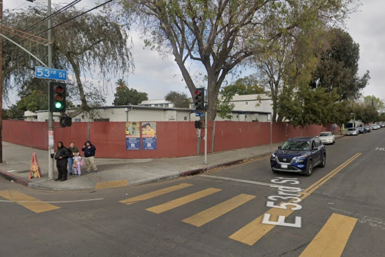 Pre-Dawn Blaze Jolts South Park Block At 100 E. 53rd St