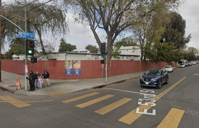 Pre-Dawn Blaze Jolts South Park Block At 100 E. 53rd St