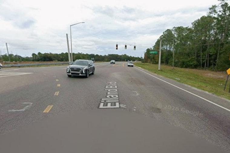Pre-Dawn Pasco Crash Kills Zephyrhills Woman, 4-Year-Old Dade City Boy