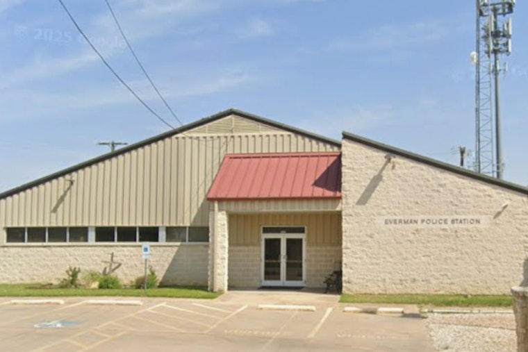 Pre-Dawn Street Shooting Leaves Everman Man Dead, Suspect Nabbed Nearby