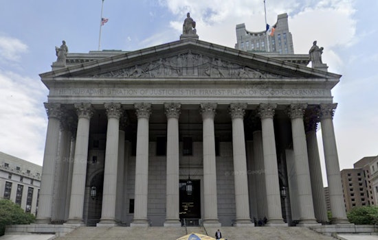Pregnant Manhattan Lawyer Says DLA Piper Axed Her For Baby Bump, Not Billables