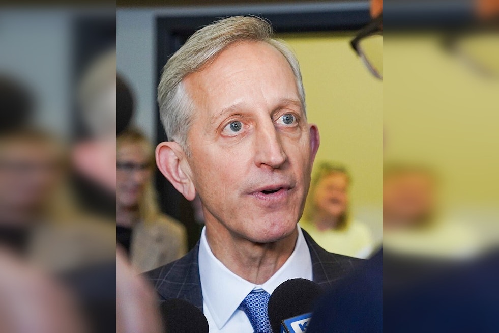 Portland Mayor’s Porch Protest Ends With Vase Smash Arrest