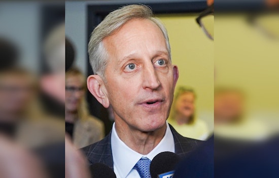 Portland Mayor’s Porch Protest Ends With Vase Smash Arrest