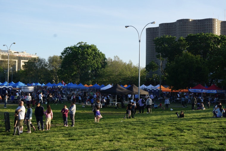 Queens Night Market Sneak Peek Slings $6 Bites, Tames The Crowds