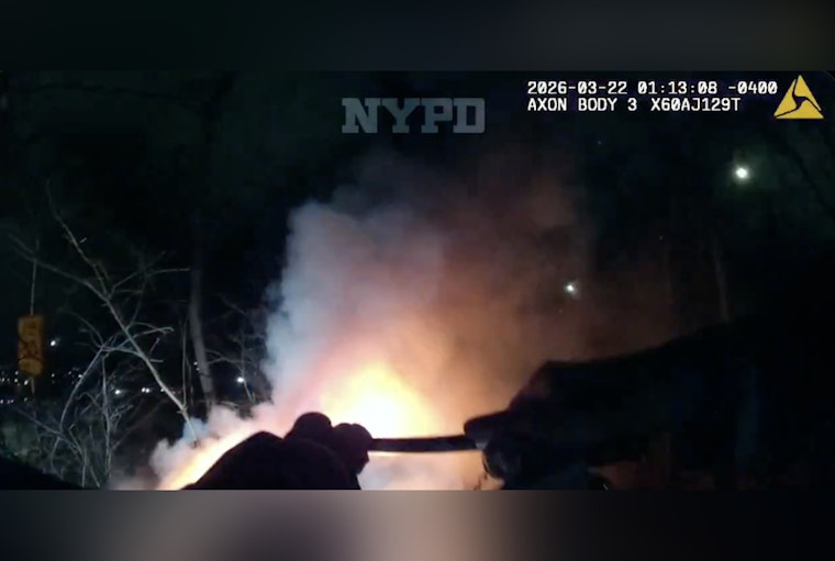 Queens Parkway Inferno As Troopers, Cops Drag Three From Burning Wreck