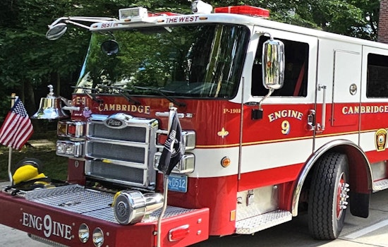 Quick-Acting Crews Snuff Garden Street Porch Blaze In Cambridge