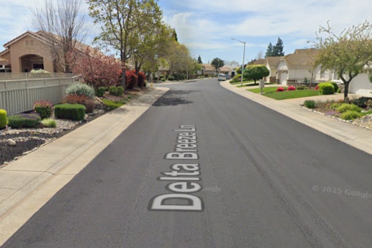 Quiet Roseville Block Rocked By Garage Blaze Cops Call Arson Suicide