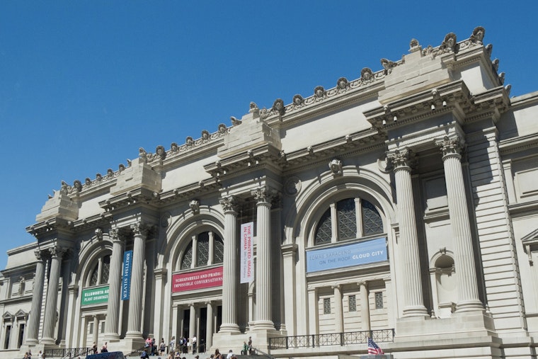 Raphael Mania Storms The Met, New Yorkers Get Rare Close-Up