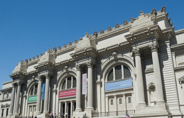 Raphael Mania Storms The Met, New Yorkers Get Rare Close-Up