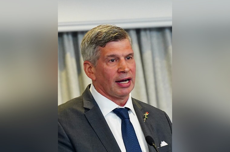 Rene Gonzalez Hauls Portland Auditor Into Court Over Campaign Cash Fight