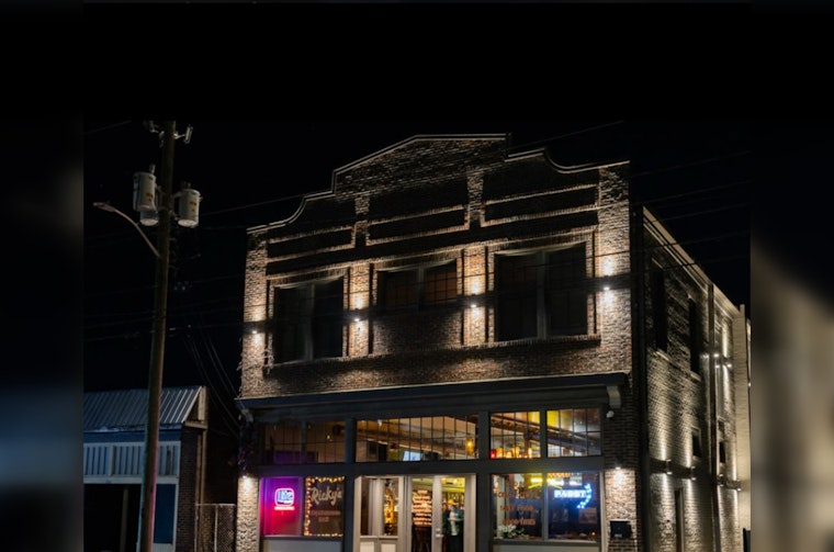 Retro Ricky’s Sneaks Into Parkridge As Knoxville’s New Hangout