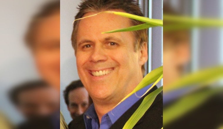 Richard Roeper Makes Star Turn At NBC 5 Chicago