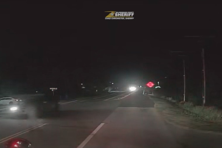 Riverview Driver Blows Past Stopped School Bus, Nearly Hits Child On Simmons Loop