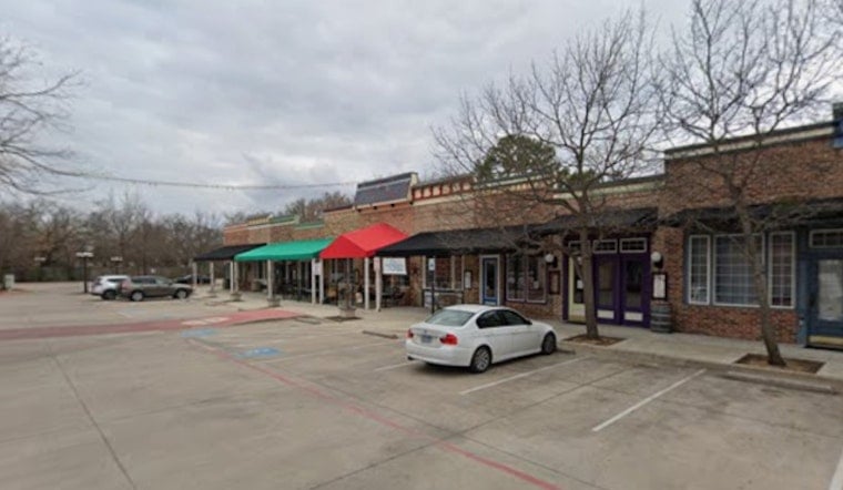 Roaches And Crummy Scores Force Arlington Spots To Close Up Shop