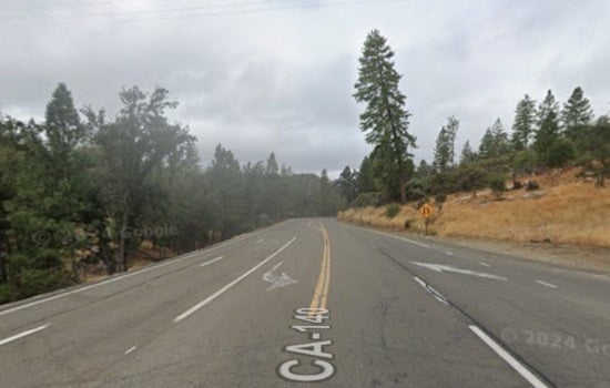 Rockslide Slams Yosemite’s Main Mariposa Route, Strands Valley-Bound Crowd