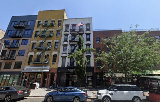 Rooftop Racket Has Manhattan Tenants Taking Landlords To Court