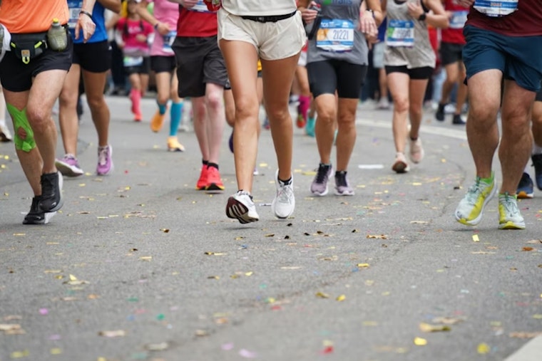 Runners Take Over Downtown as Cap City Half Storms Columbus
