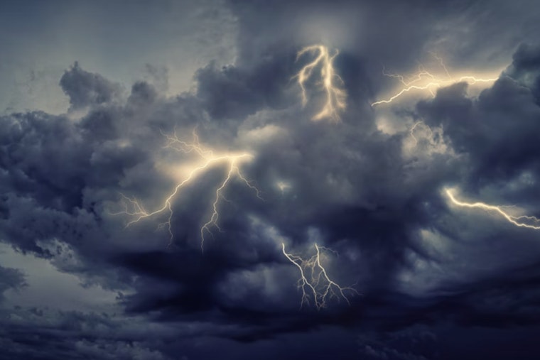 San Antonio Braces As Overnight Thunderstorms Threaten A Soaked Friday Commute