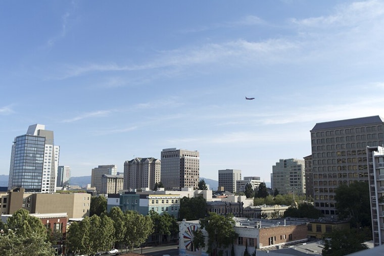 San Jose Starts in a Fog, Then Warms Up to a Breezy Afternoon