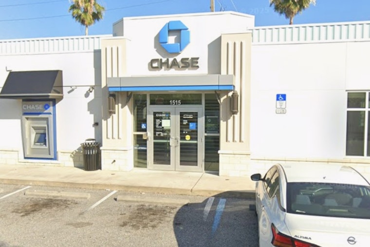 San Marco Chase Heist as Tall Suspect Bolts Toward Downtown Police Say
