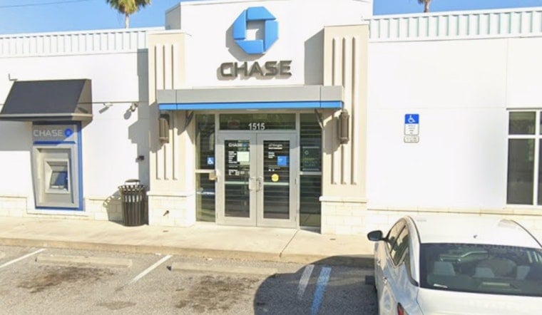San Marco Chase Heist as Tall Suspect Bolts Toward Downtown Police Say