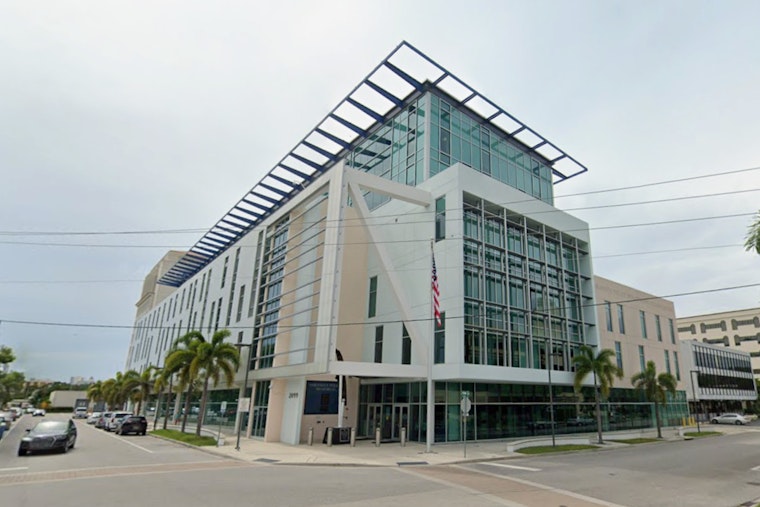 Sarasota Crime Plummets Again As Cops Tout ‘Amazing’ 3‑Year Turnaround