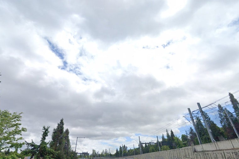 Seattle Basks Today, Braces For Soaker Saturday As Showers Move In