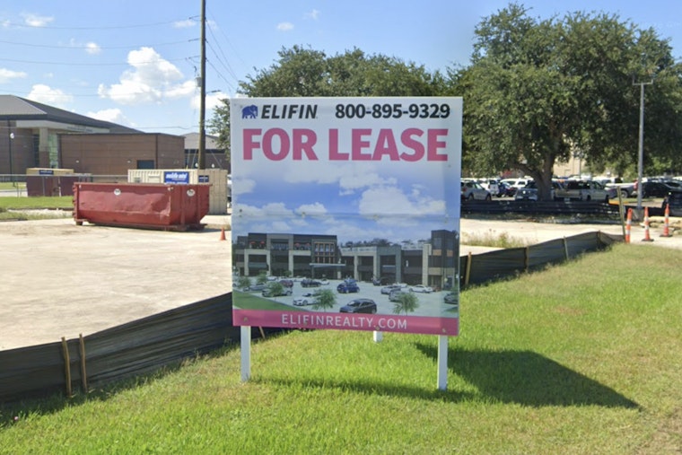 Sky-High Bites: Metairie’s First Rooftop Restaurant Rises Along I-10