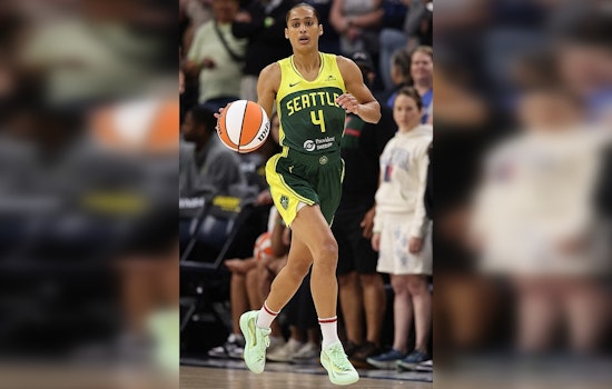 Skylar Diggins Signs With Chicago Sky, Seattle Loses Another All‑Star