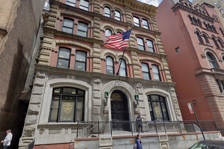 Slick Jewelry Swappers Work Upper East Side Streets, Cops Warn